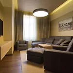 Luxury Centre Of 아파트 오파티아