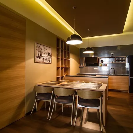 Luxury Centre Of アパート オパティヤ