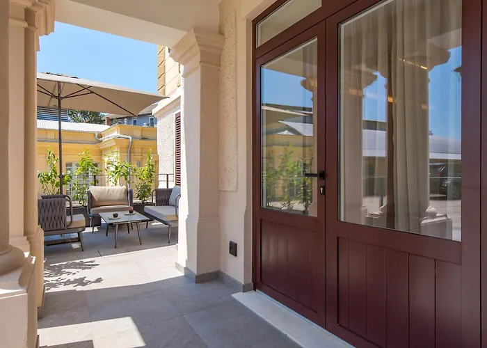 Luxury Centre Of * Abbázia