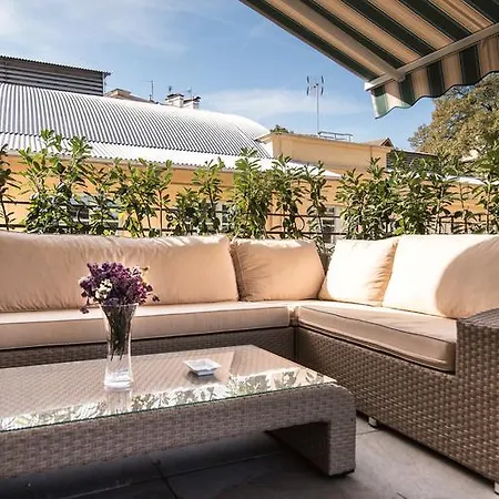 Апартаменты Luxury Centre Of *